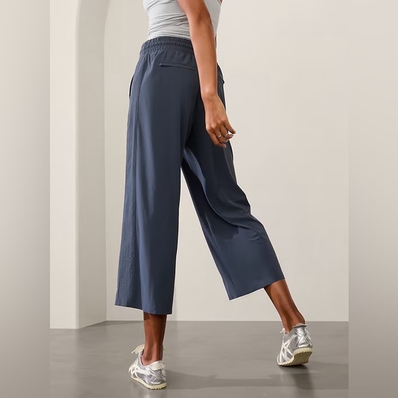 Athleta - Avenue Wide Leg Crop Pant - Picture 3 of 14